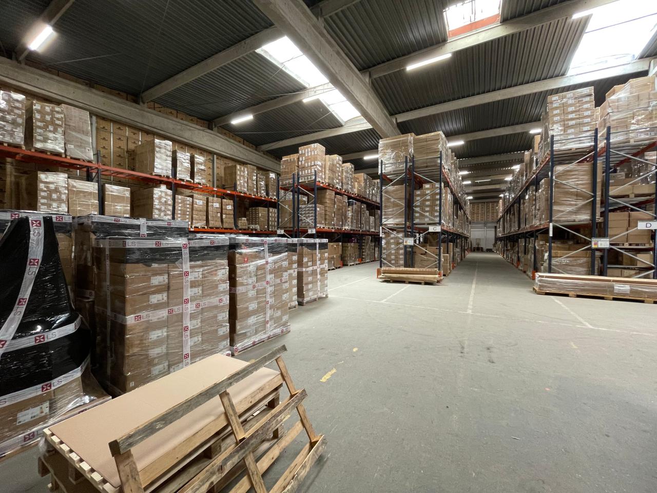 Local d'activité Saint-Quentin-Fallavier 11842m² Location local d'activité Saint-Quentin-Fallavier Isère OLACT2313113 1